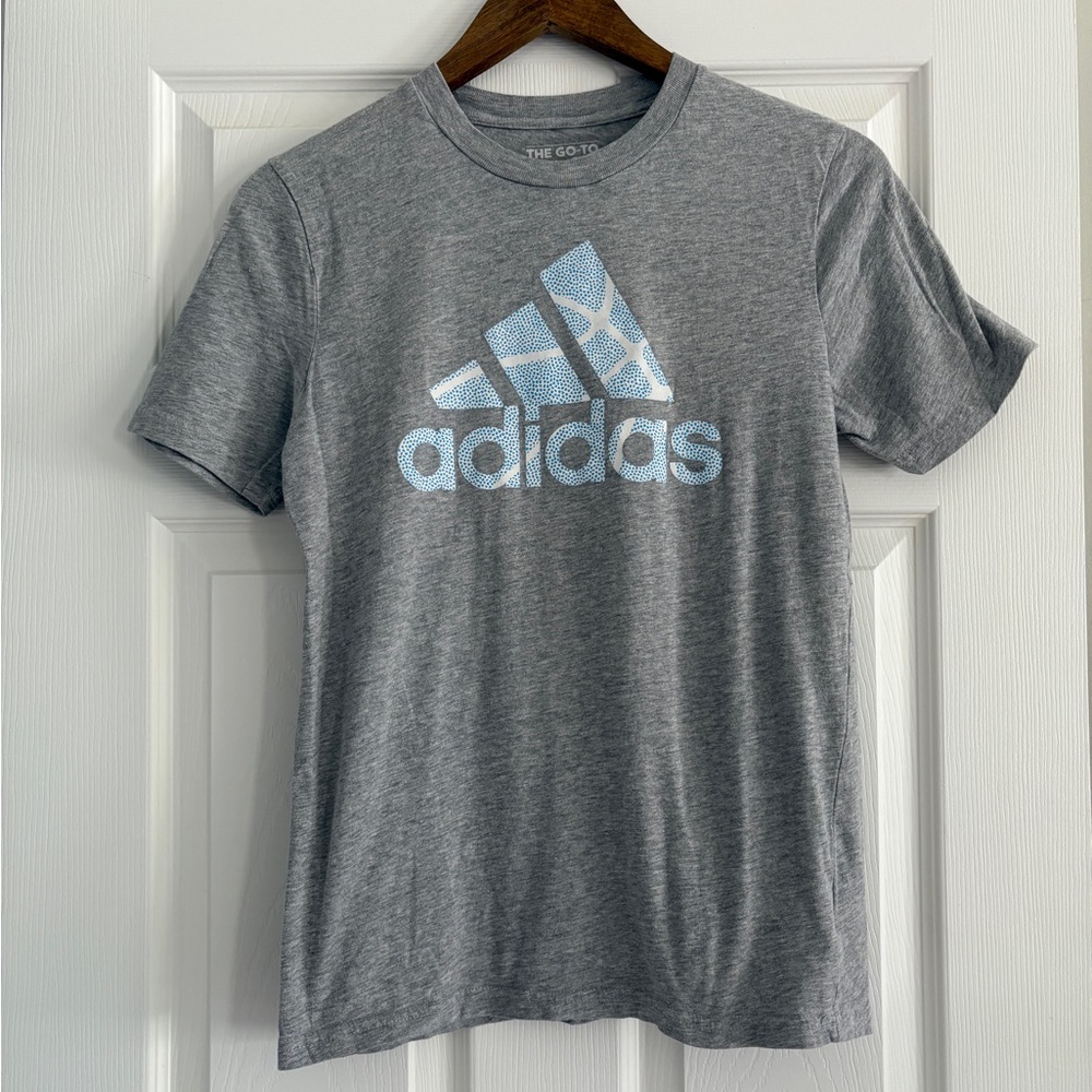 Adidas t shirt